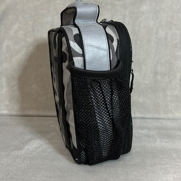 Pottery Barn Kids Mackenzie Camo Grey Classic Reflective Lunch Box - Picture 4 of 7